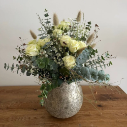 Romantik pur - unser Rosenstrauss mit Grün